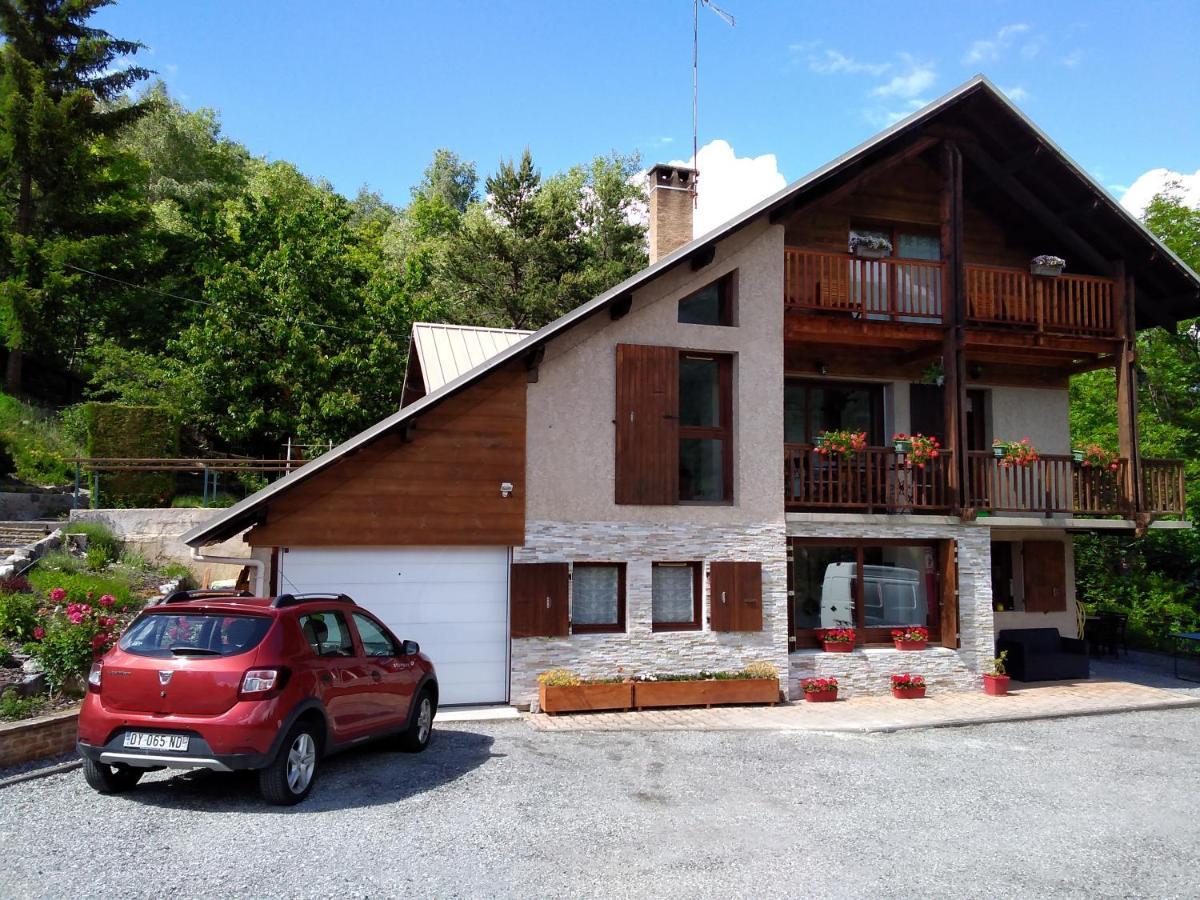 Le Petit Randonneur Briançon Exterior foto