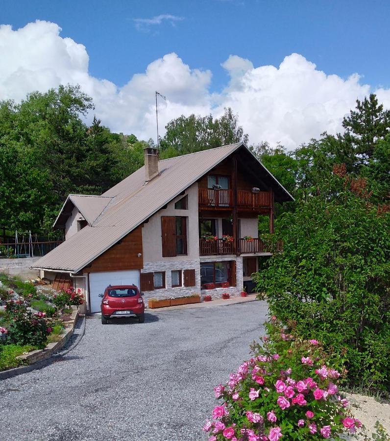 Le Petit Randonneur Briançon Exterior foto